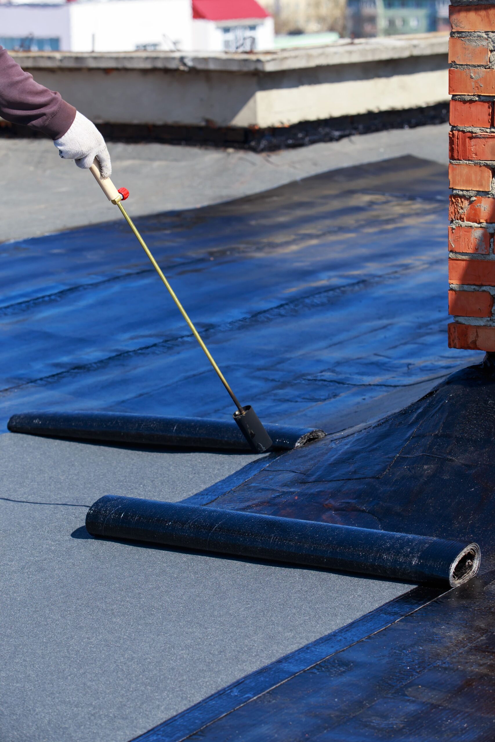 impermeabilizando laje com manta asfaltica